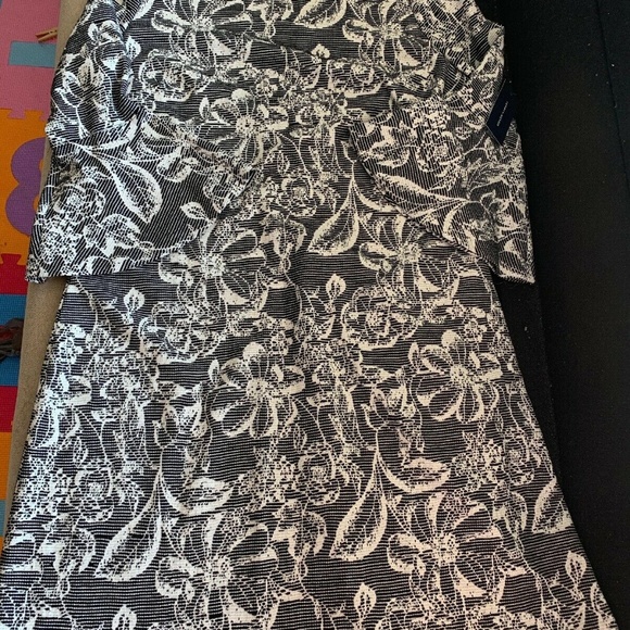 Tommy Hilfiger Women's shadown Knit Bell Sleeve - Picture 5 of 7